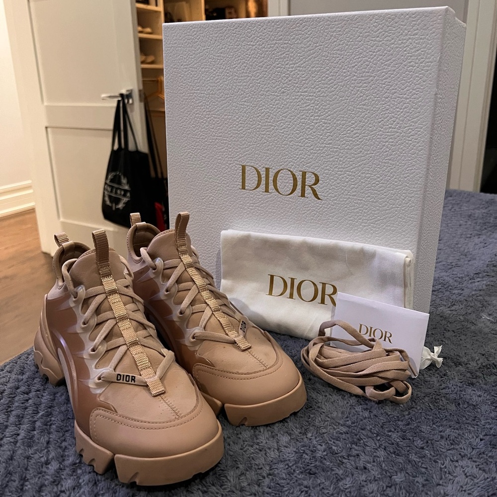 Dior D-Connect Sneaker